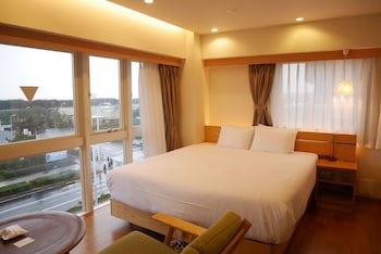 Breath Hotel