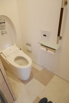 Breath Hotel