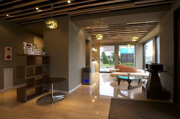 Breath Hotel