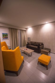 Kinam Hotel