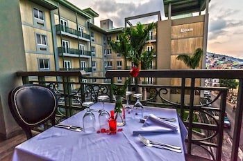 Kinam Hotel