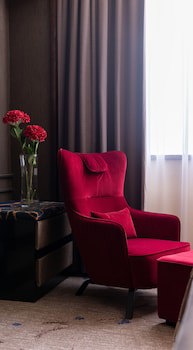 New World Suites