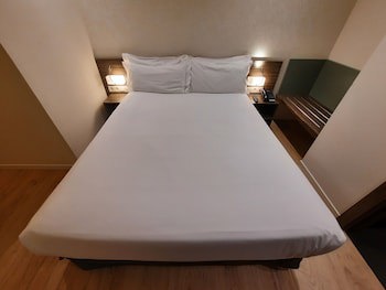 Air Rooms Madrid By Hellosky
