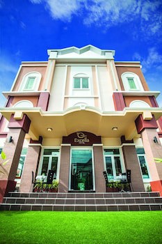 Excella Hotel