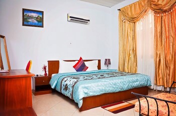 Bethel Heights Hotel