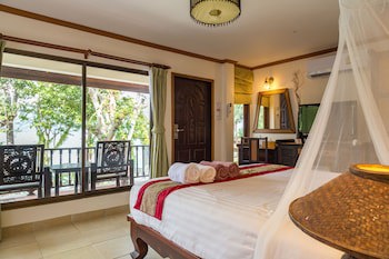 Ao Cho Grandview Hideaway Resort