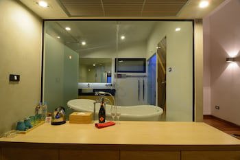 Ao Cho Grandview Hideaway Resort