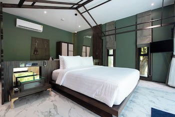 Ao Cho Grandview Hideaway Resort