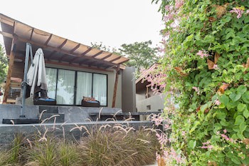 Ao Cho Grandview Hideaway Resort