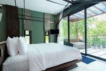 Ao Cho Grandview Hideaway Resort