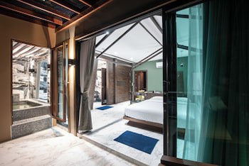 Ao Cho Grandview Hideaway Resort