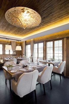 Hotel De Rougemont & Spa