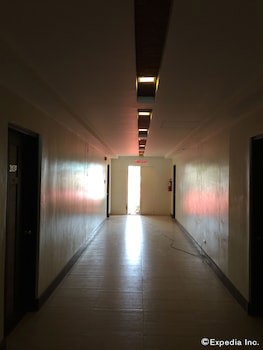 Coron Gateway Hotel & Suites