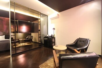 2 Heaven Hotel