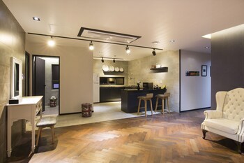 2 Heaven Hotel