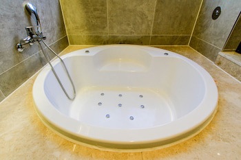 2 Heaven Hotel