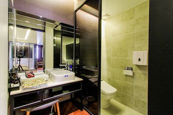 2 Heaven Hotel