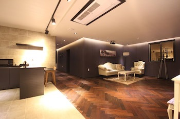 2 Heaven Hotel