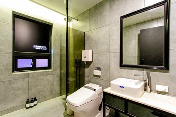 2 Heaven Hotel