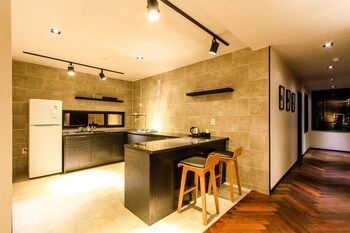 2 Heaven Hotel