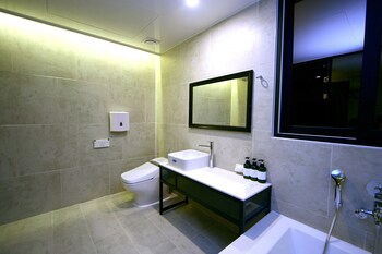 2 Heaven Hotel