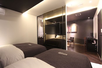 2 Heaven Hotel