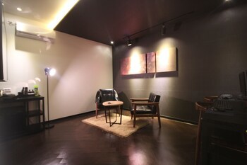 2 Heaven Hotel