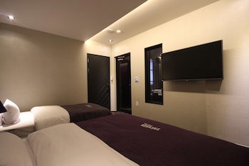2 Heaven Hotel