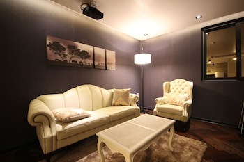 2 Heaven Hotel