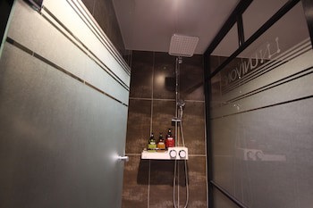 G7 Hotel