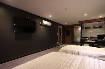 G7 Hotel