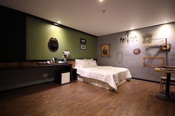 G7 Hotel