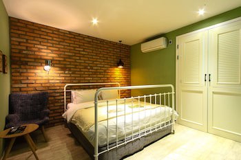 25 Hours Hotel