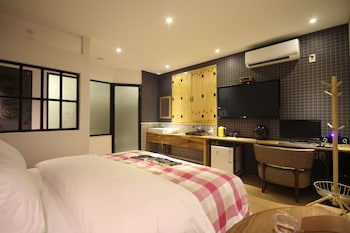 25 Hours Hotel