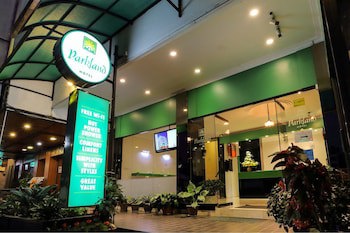 Parkland Hotel