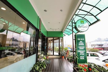 Parkland Hotel