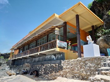 Balangan Paradise Hostel And Restaurant