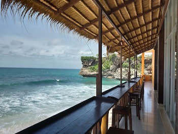 Balangan Paradise Hostel And Restaurant