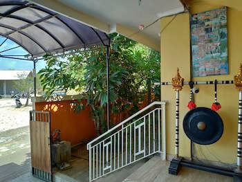 Balangan Paradise Hostel And Restaurant