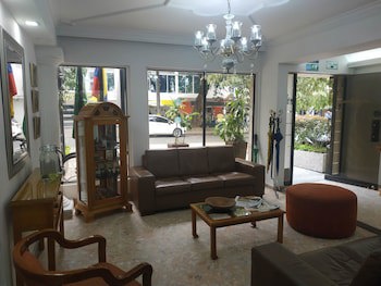 Hotel Laureles 70