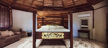 Dreamsea Surf Camp