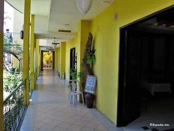 Country Village Hotel