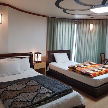 Arirang Hotel