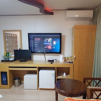 Arirang Hotel