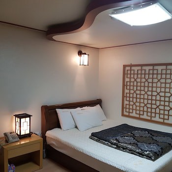 Arirang Hotel