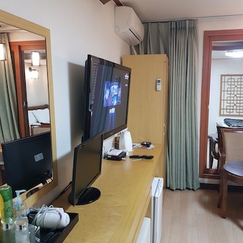 Arirang Hotel