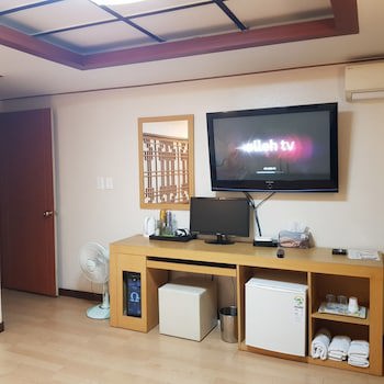 Arirang Hotel