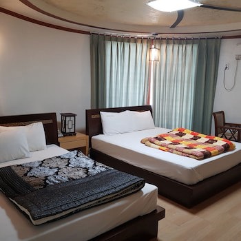 Arirang Hotel