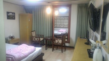 Arirang Hotel