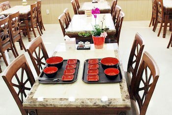Arirang Hotel